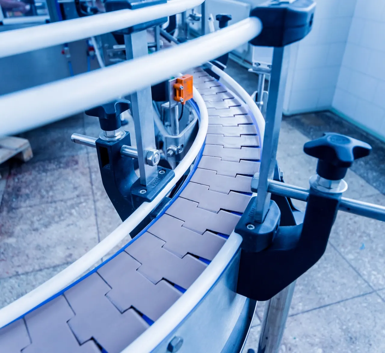 نوار نقاله PVC شیبدار